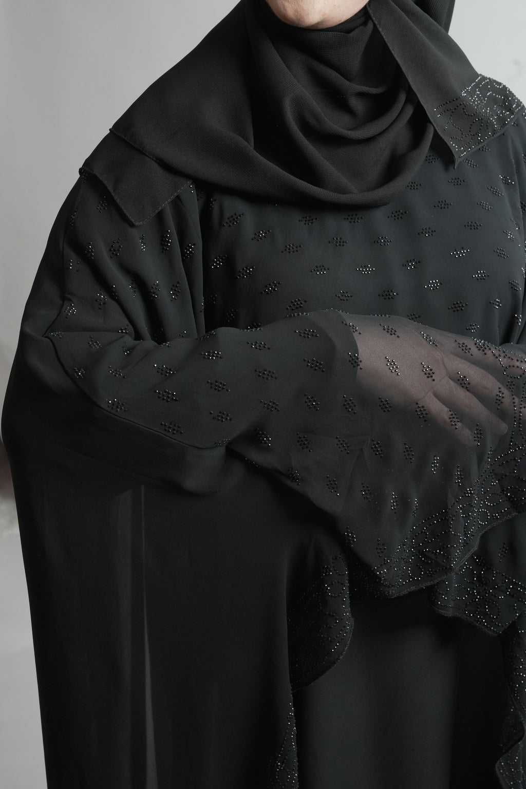 Serene Cape Black
