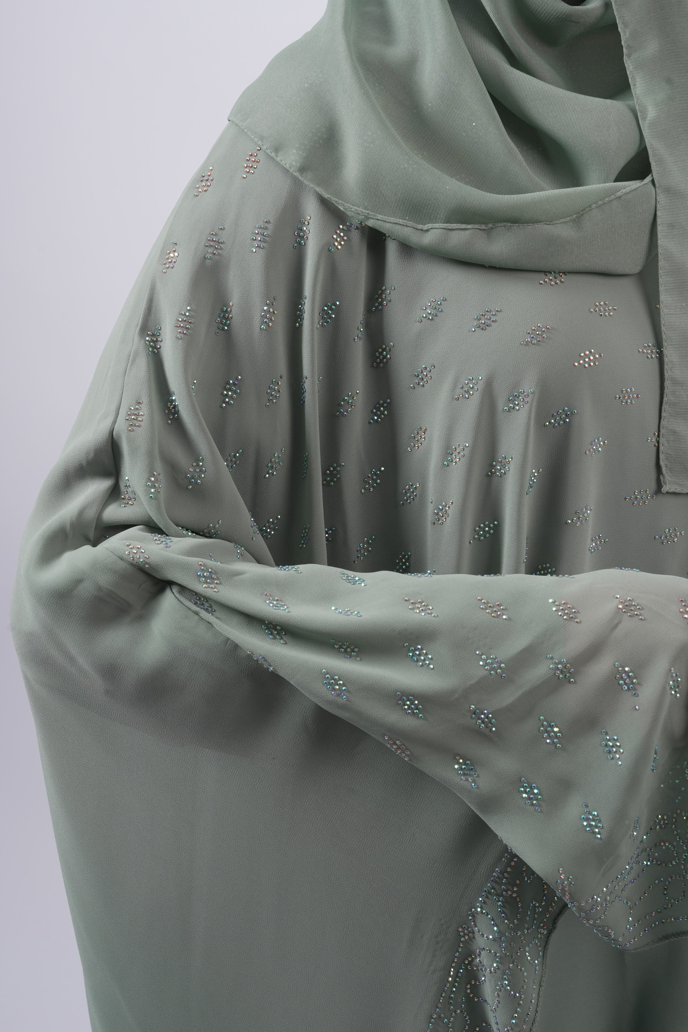 Serene Cape Mint